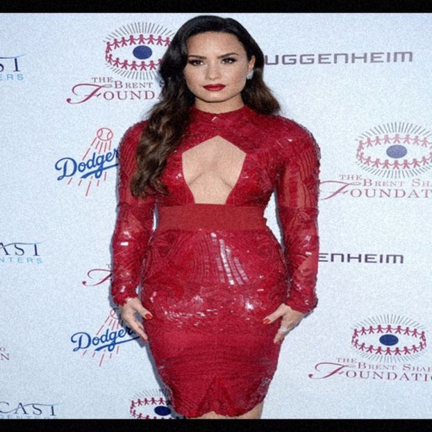 ♡ This picture was posted on 10Septembrie. - trying to be a rainbow challenge2