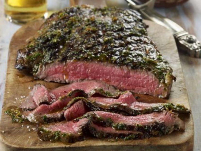 Carne de vită cu sos argentinian (sos Chimichurri ) - Retete gustoase