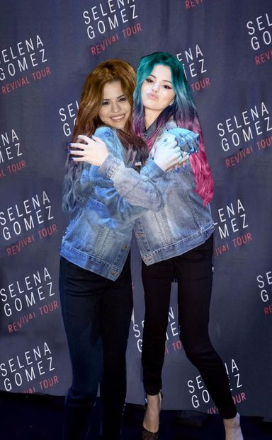  - a selena twins - ps manip