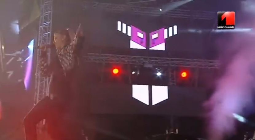 bandicam 2017-09-17 23-17-24-321 - 01 ae - pmv - 4