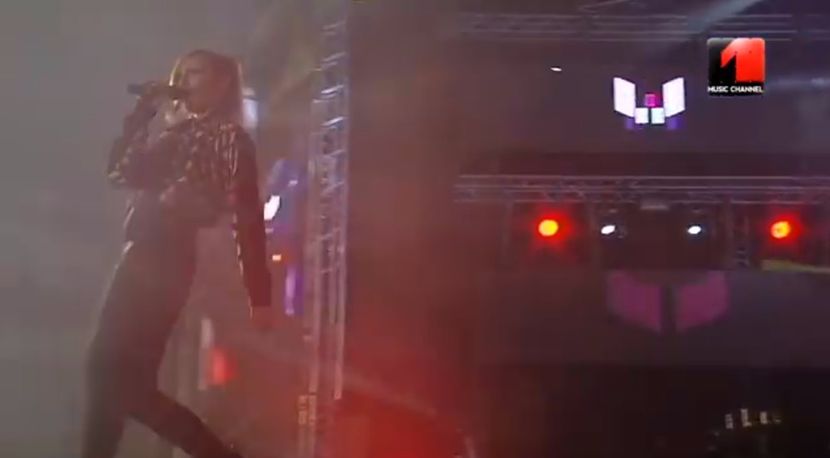 bandicam 2017-09-17 23-17-24-897 - 01 ae - pmv - 4