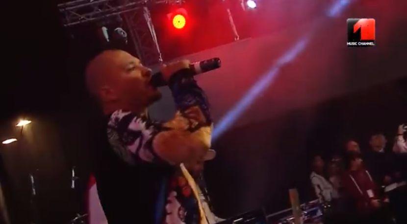 bandicam 2017-09-17 23-17-25-628 - 01 ae - pmv - 4