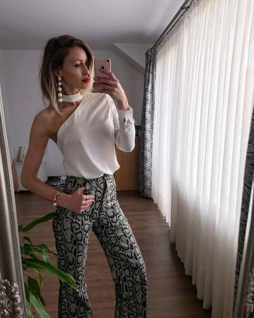  - IOANA CHISIU