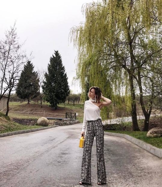  - IOANA CHISIU