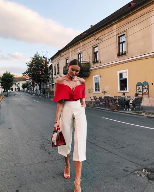 - IOANA CHISIU