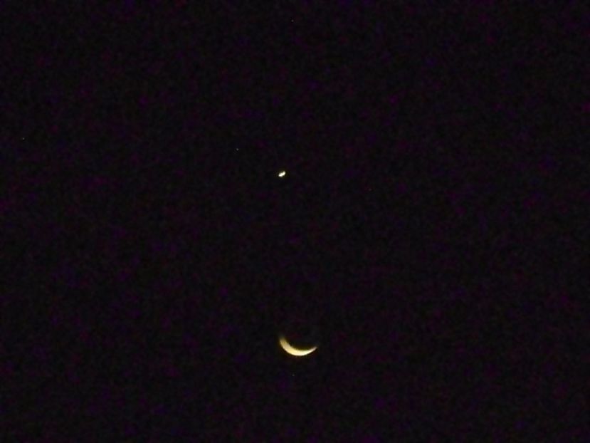 Conjunctie Luna-Venus in Leu - Luna - Soarele si norii - 1