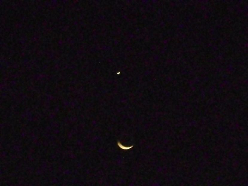 Conjunctie Luna-Venus in Leu - Luna - Soarele si norii - 1