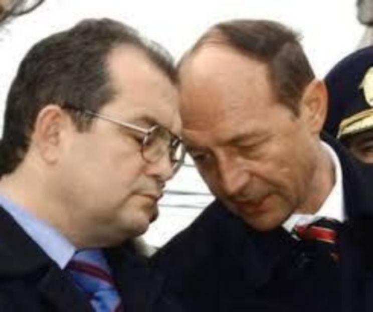 Basescu-Boc - Politice