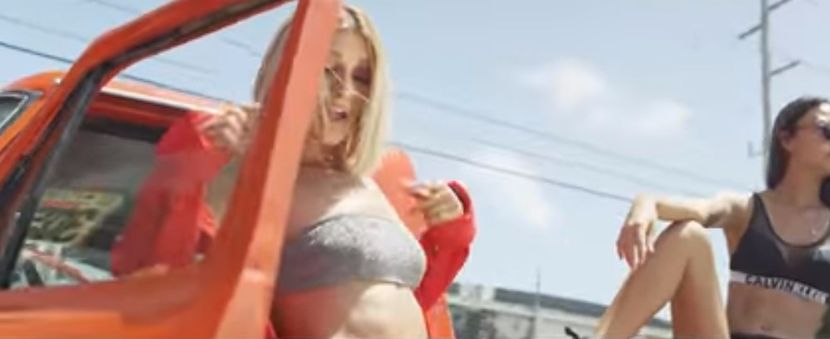 bandicam 2017-09-26 18-59-35-755 - A - Out of my mind