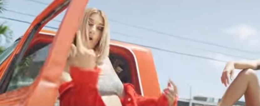 bandicam 2017-09-26 18-59-36-272 - A - Out of my mind