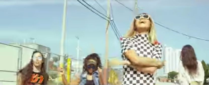 bandicam 2017-09-26 18-59-57-232 - A - Out of my mind