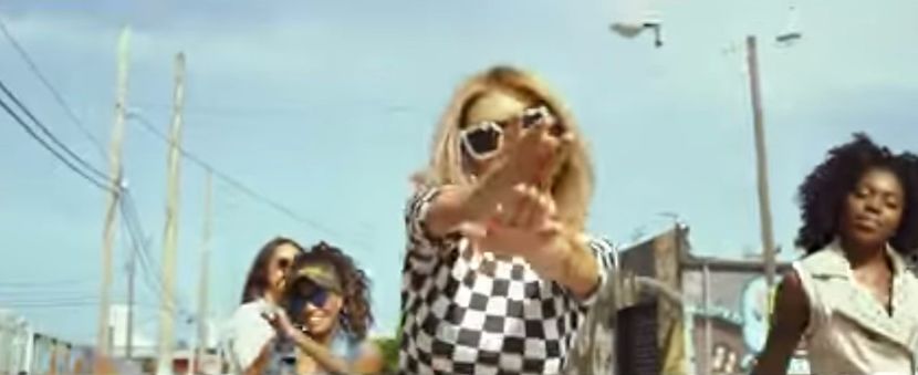 bandicam 2017-09-26 19-00-11-965 - A - Out of my mind