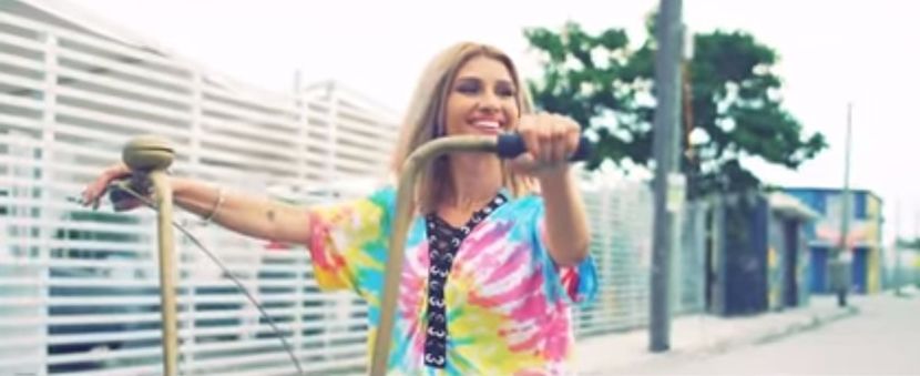 bandicam 2017-09-26 19-01-04-287 - A - Out of my mind