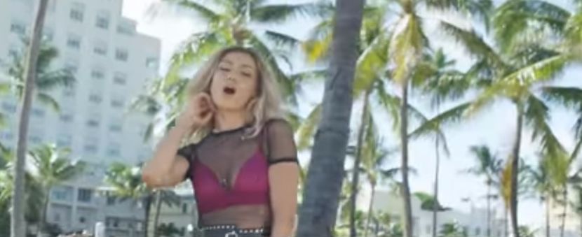 bandicam 2017-09-26 19-01-12-720 - A - Out of my mind