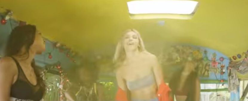 bandicam 2017-09-26 19-01-23-296 - A - Out of my mind