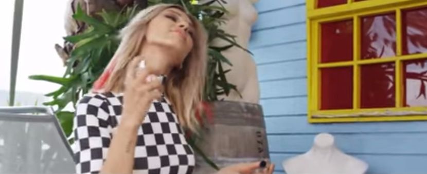 bandicam 2017-09-26 19-01-26-565 - A - Out of my mind