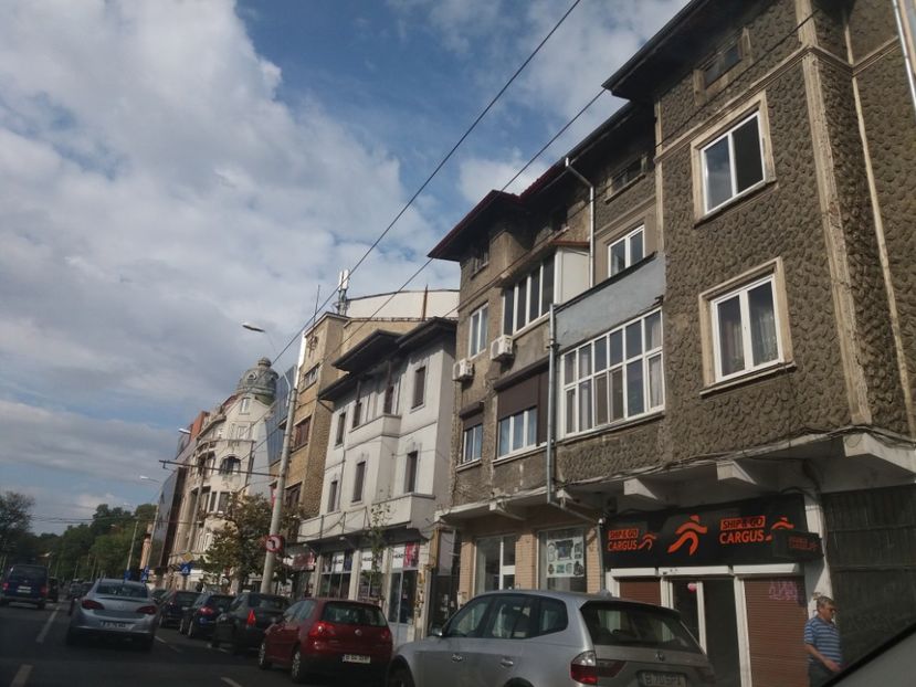  - Bucureşti din maşină