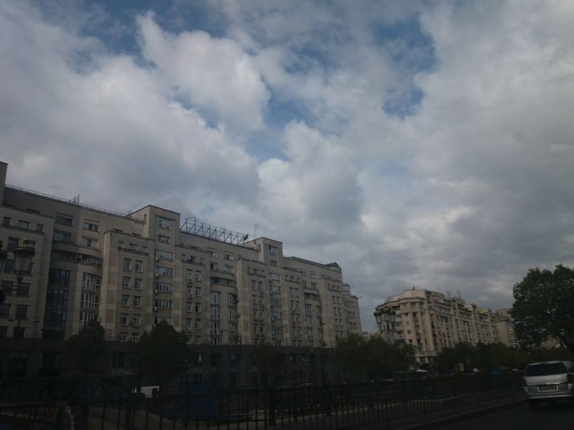  - Bucureşti din maşină