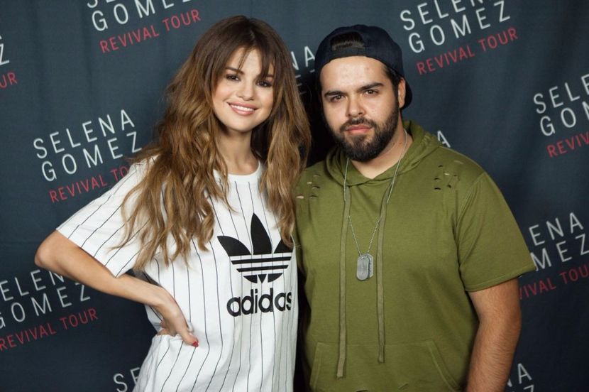 selena-gomez-meet-greet-at-the-valley-view-casino-center-in-san-diego-ca-july-2016-1 (1) - poze care imi vor trebui 06