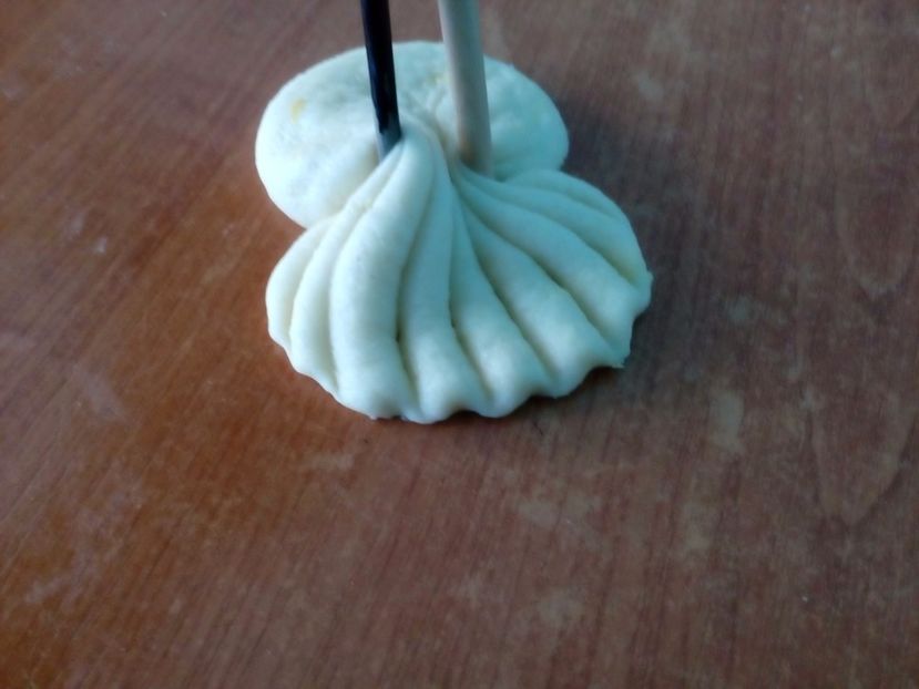 Scoici cu brânză dulce și vișine -2 - Culinar 3
