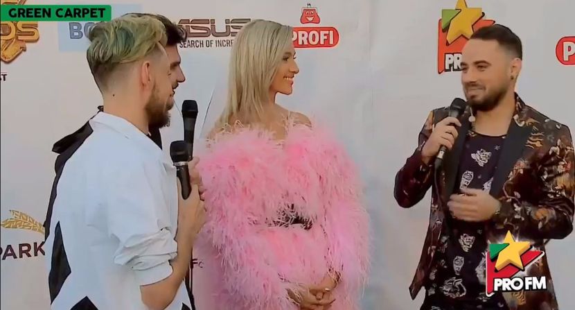 bandicam 2017-10-03 17-20-28-074 - 01 Alina green carpet
