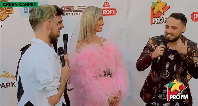 bandicam 2017-10-03 17-20-28-459 - 01 Alina green carpet