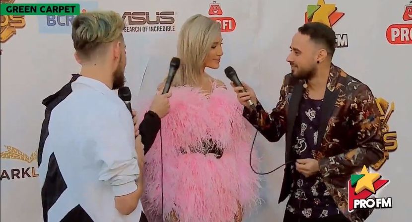 bandicam 2017-10-03 17-20-31-734 - 01 Alina green carpet
