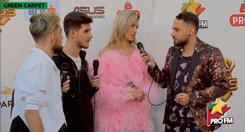 bandicam 2017-10-03 17-21-14-256 - 01 Alina green carpet