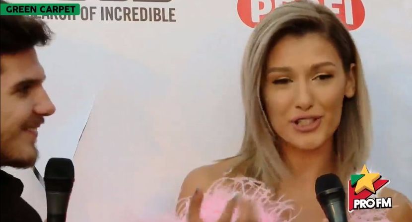 bandicam 2017-10-03 17-22-15-238 - 01 Alina green carpet