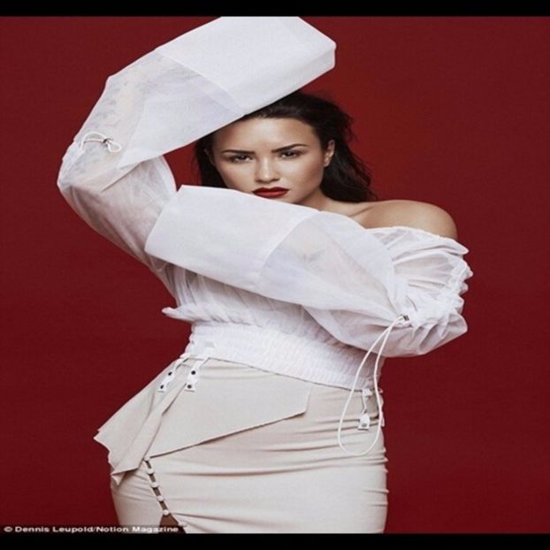 ♡ This picture was posted on 3Octombrie. - trying to be a rainbow challenge2