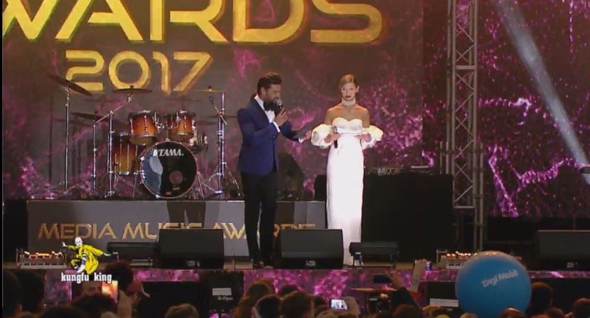 bandicam 2017-10-03 19-04-46-771 - 01 Alina si Dorian scena