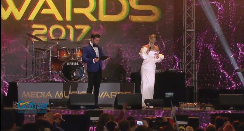 bandicam 2017-10-03 19-05-01-588 - 01 Alina si Dorian scena