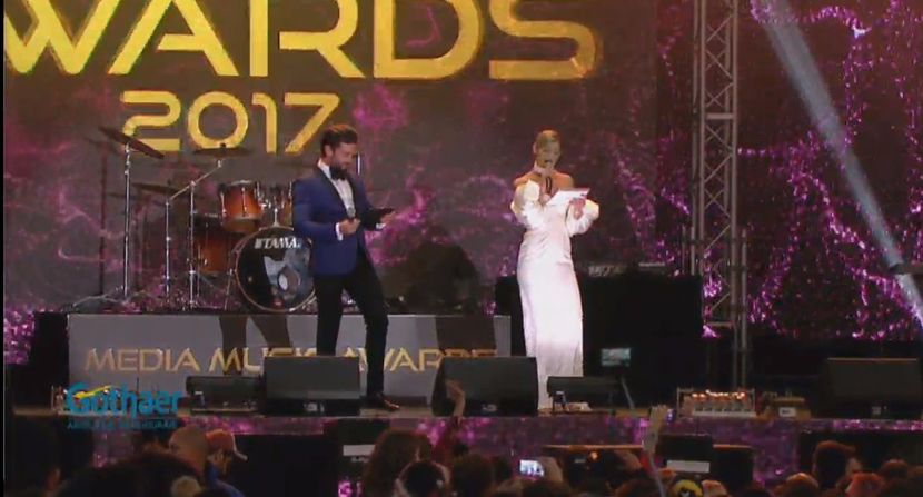 bandicam 2017-10-03 19-05-02-426 - 01 Alina si Dorian scena