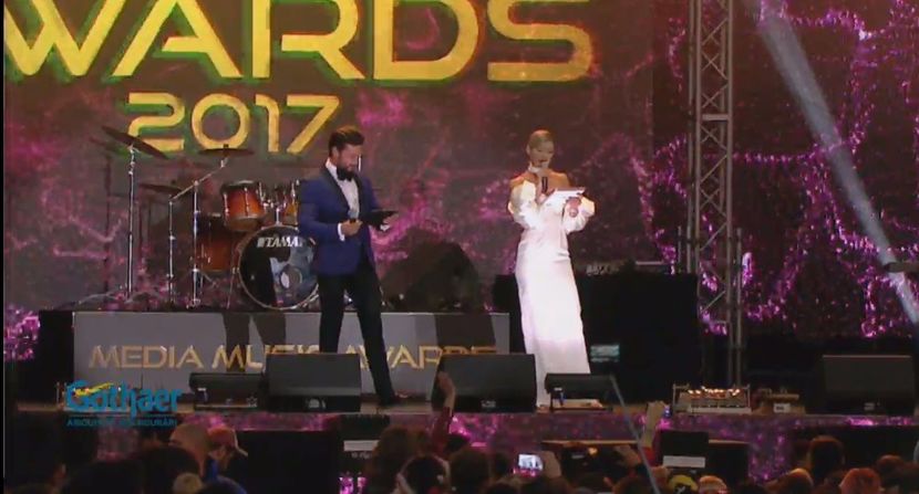 bandicam 2017-10-03 19-05-02-885 - 01 Alina si Dorian scena