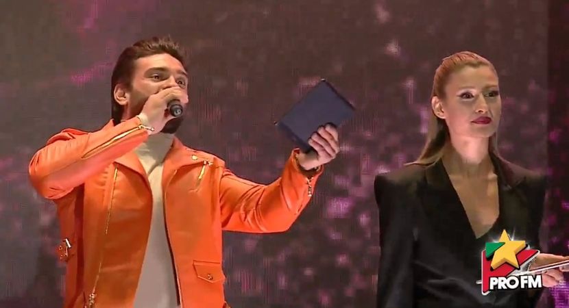 bandicam 2017-10-03 20-11-19-452 - 01 Alina si Dorian scena