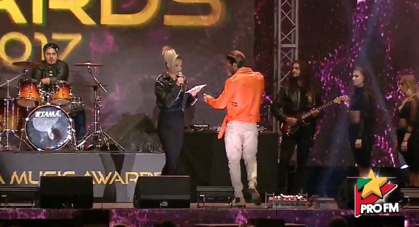 bandicam 2017-10-03 21-00-31-051 - 01 Alina si Dorian scena