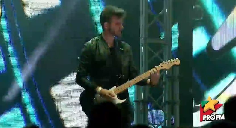 bandicam 2017-10-03 21-56-38-926 - 01 Alina scena concert