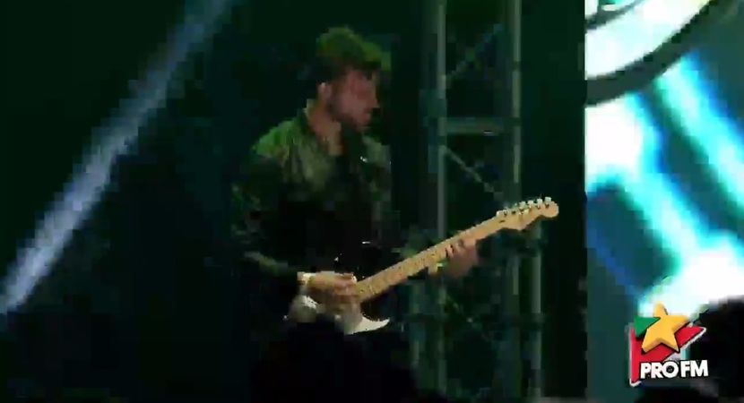 bandicam 2017-10-03 21-56-39-260 - 01 Alina scena concert