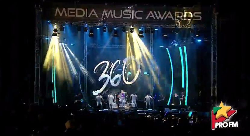 bandicam 2017-10-03 21-58-12-387 - 01 Alina scena concert