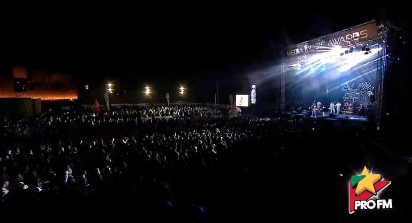 bandicam 2017-10-03 21-59-55-546 - 01 Alina scena concert