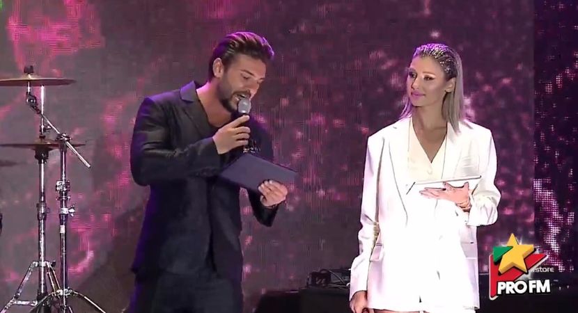 bandicam 2017-10-03 22-15-13-199 - 01 Alina si Dorian scena