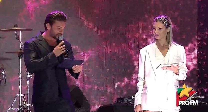 bandicam 2017-10-03 22-15-17-545 - 01 Alina si Dorian scena