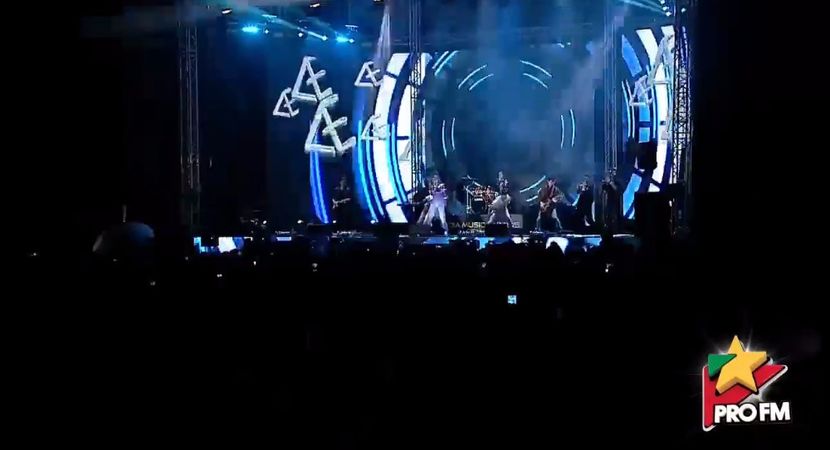 bandicam 2017-10-03 22-00-34-138 - 01 Alina scena concert