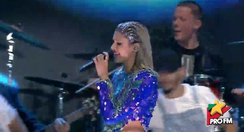 bandicam 2017-10-03 22-00-47-511 - 01 Alina scena concert