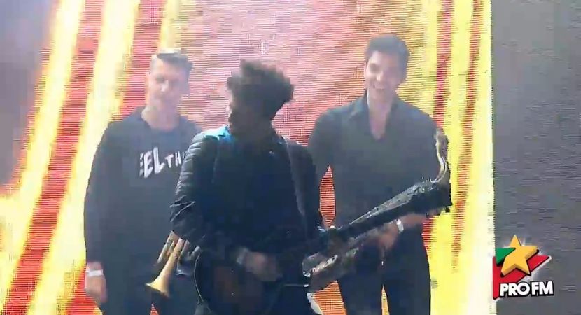 bandicam 2017-10-03 22-01-05-158 - 01 Alina scena concert