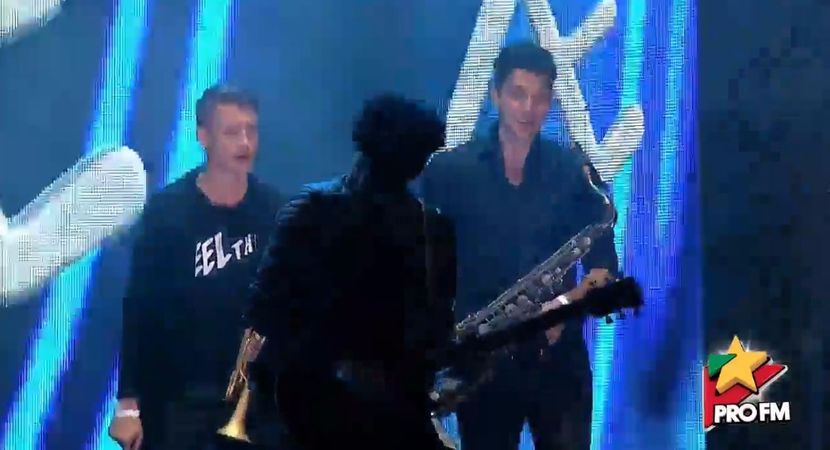 bandicam 2017-10-03 22-01-05-889 - 01 Alina scena concert