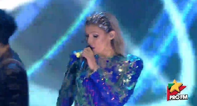 bandicam 2017-10-03 22-01-36-958 - 01 Alina scena concert