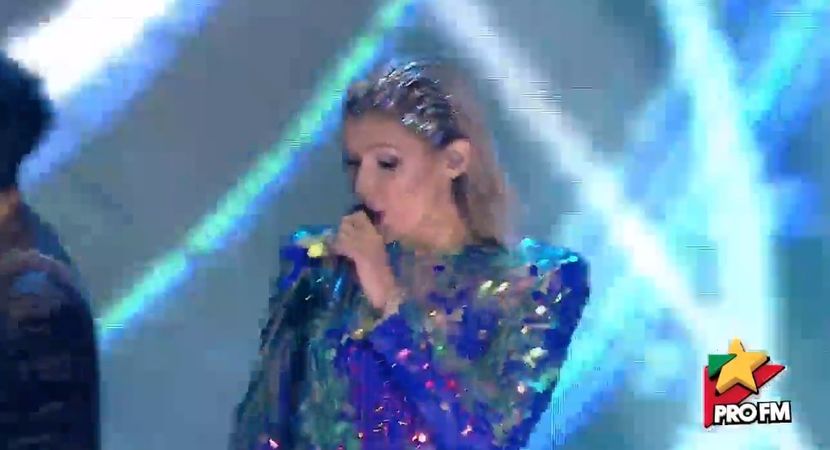 bandicam 2017-10-03 22-01-37-062 - 01 Alina scena concert