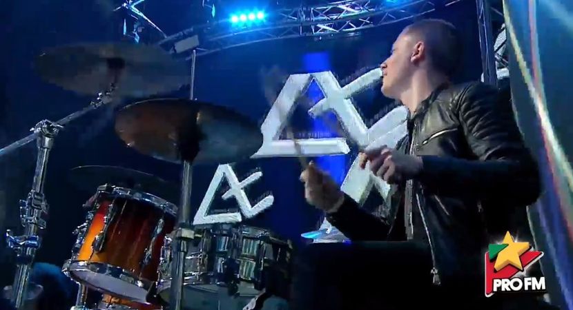 bandicam 2017-10-03 22-01-48-411 - 01 Alina scena concert