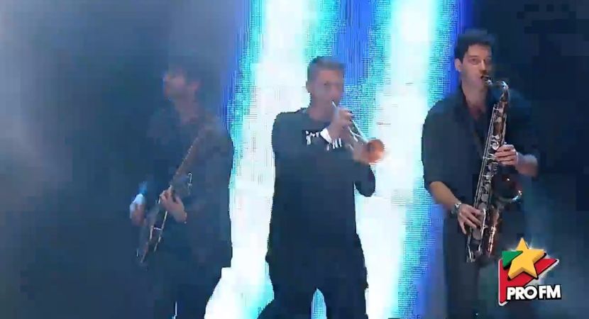 bandicam 2017-10-03 22-02-06-009 - 01 Alina scena concert